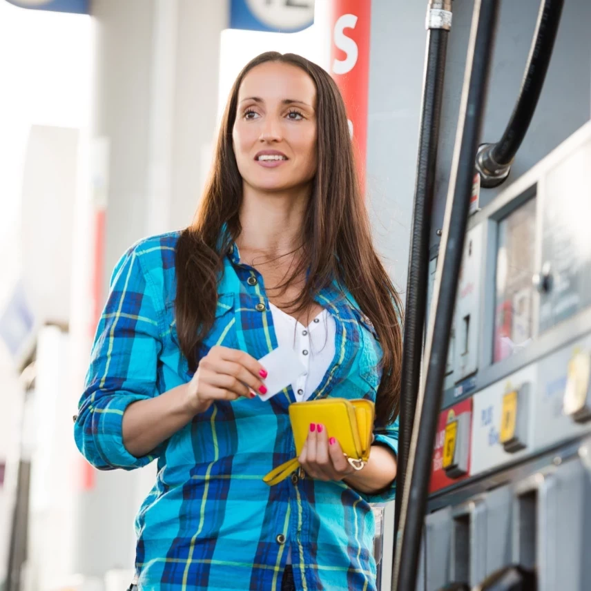Maximizando a economia e o controle com cartões corporativos pré-pagos