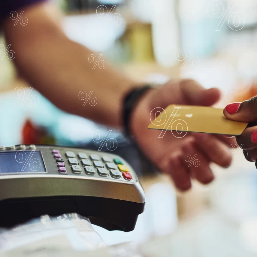 Pagamentos com cartões aumentam mais de 10%: saiba como lucrar neste cenário