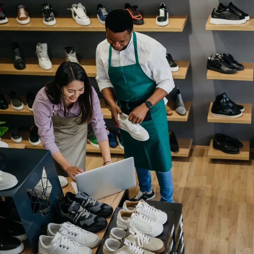 SAIBA COMO VENDER NO CREDIÁRIO DE FORMA SEGURA EM LOJAS DE CALÇADOS E CONFECÇÃO